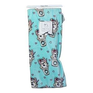 Pickle & Dot Corgiccino‎ Oversized Plush Throw